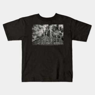 Castle Rock Arizona In Black And White Kids T-Shirt